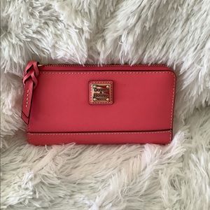 Dooney and Bourke wallet